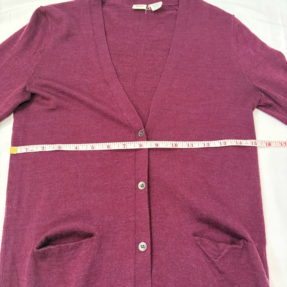 Gap 100% Extra Fine Merino Wool Button Front Cardigan Purple Women’s XS - Picture 6 of 9